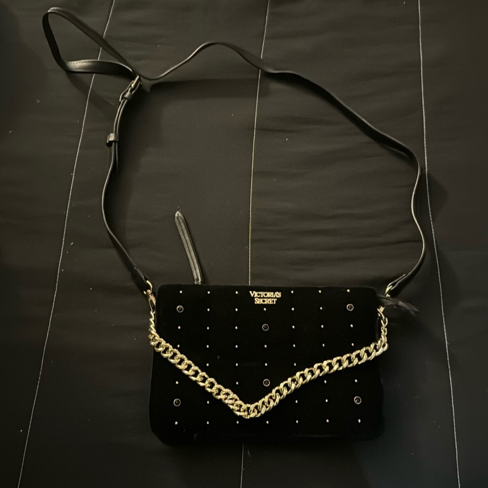Victoria Secret’s Crossbody Bag